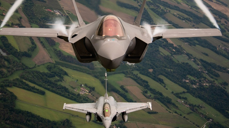 İsveçrə F-35 təyyarələri sifariş etdi və tələyə düşdü: Ekspertlər nə baş verdiyini izah edir