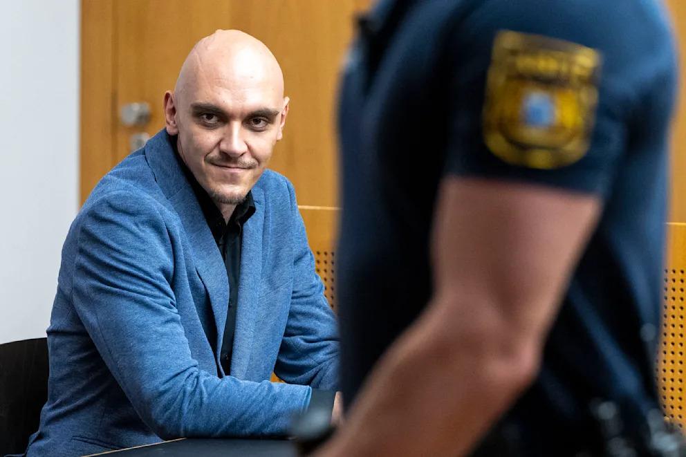Alman məmur dələduzluq edib arvadına xərclədi - Dəbdəbəli həyatın sonu... (FOTO)
