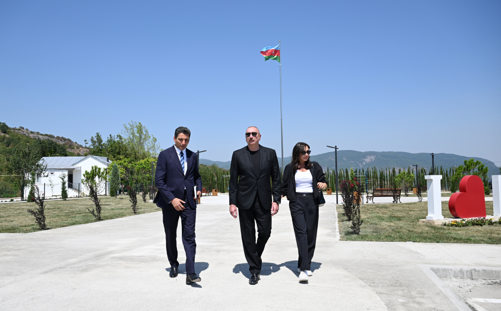Prezident və birinci xanım Kəlbəcərlə Ağdərəyə səfər etdi, sakinlərlə görüşdü (YENİLƏNİB)