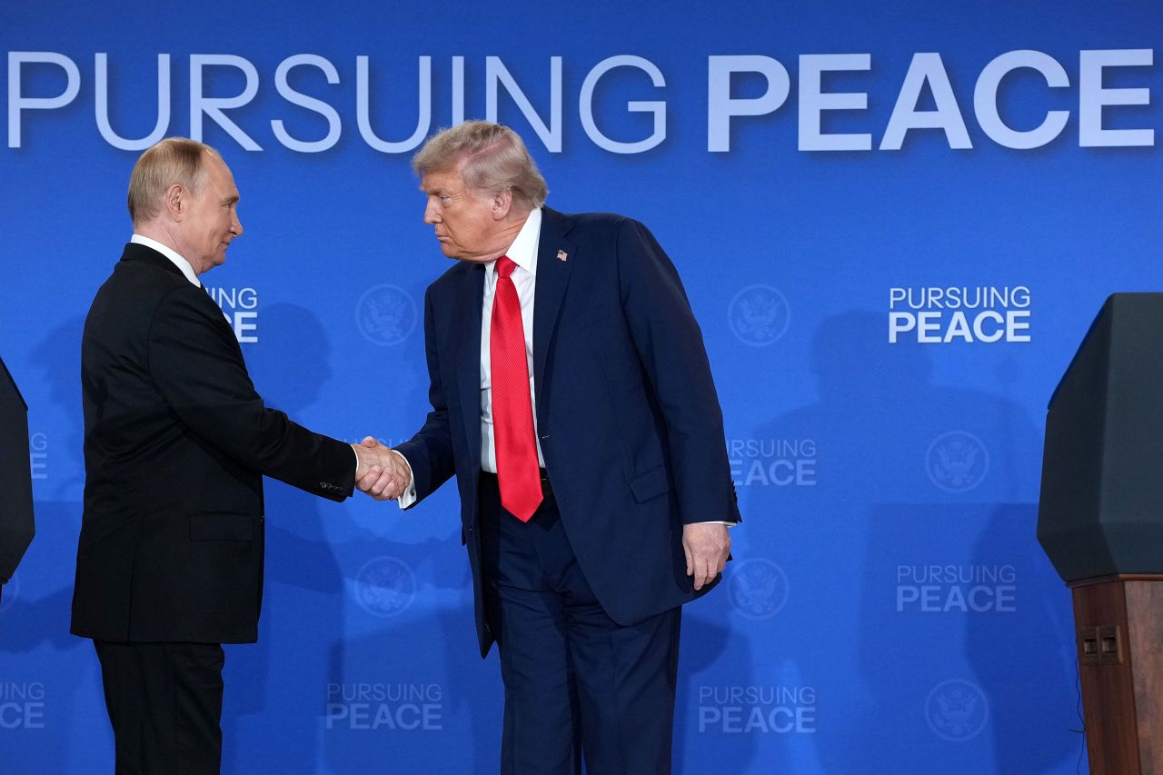 Alyaskanın ev sahibi Putin, iki böyük qələbə qazanan Putin, razı qalan Tramp… – Beynəlxalq media icmalı