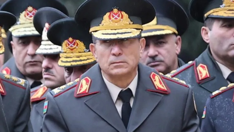 Bəxtiyar Ersay Müdafiə Nazirliyindəki vəzifəsindən azad edildi