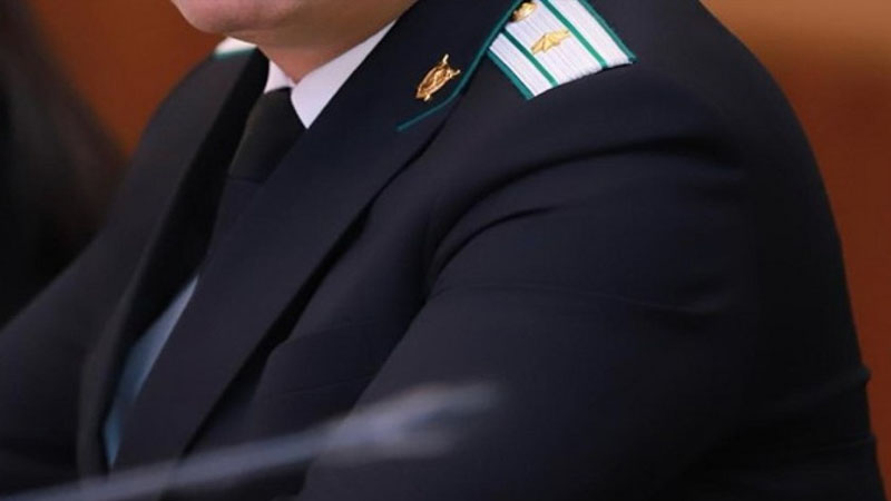 Prokurorluq işçisinin qulluqda olmasının yaş həddi artırıldı - Prezident təsdiqlədi