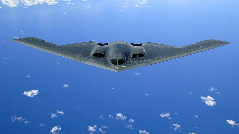 Bir B-2 bombardmançısının qiyməti bu ölkələrin iqtisadiyyatından daha üstündür