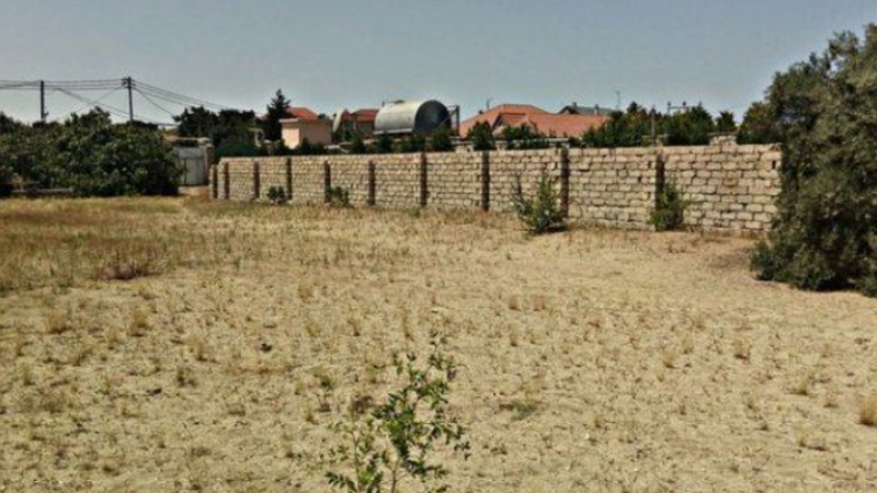 Borcunu ödəmək üçün dələduzluq etdi, başqasının torpağını satışa çıxardı