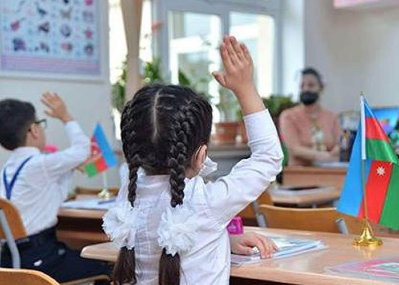 İbtidai siniflərdə dərs vaxtı qısaldılacaq?