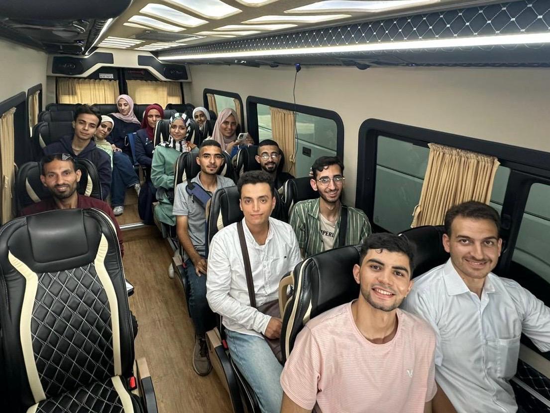 14 fələstinli tələbə Qəzzadan Bakıya təxliyə edildi (FOTO)