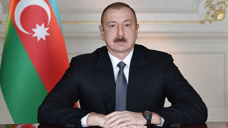 Prezident Vətən müharibəsi şəhidlərinin xatirəsini bir dəqiqəlik sükutla yad etdi (YENİLƏNİB)