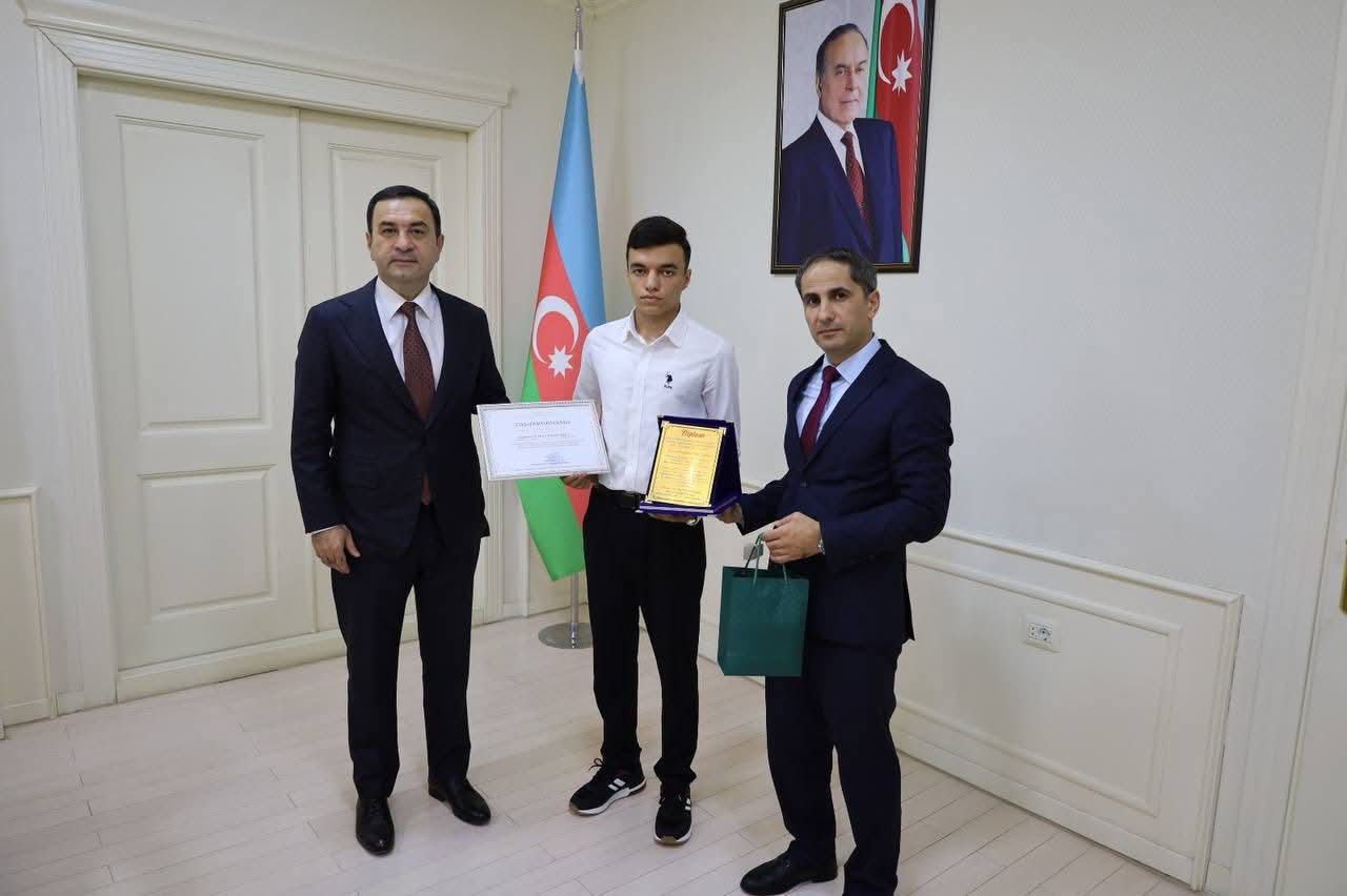 İsmayıllıda yüksək nəticə göstərmiş məzunlarla görüş keçirildi (FOTO)