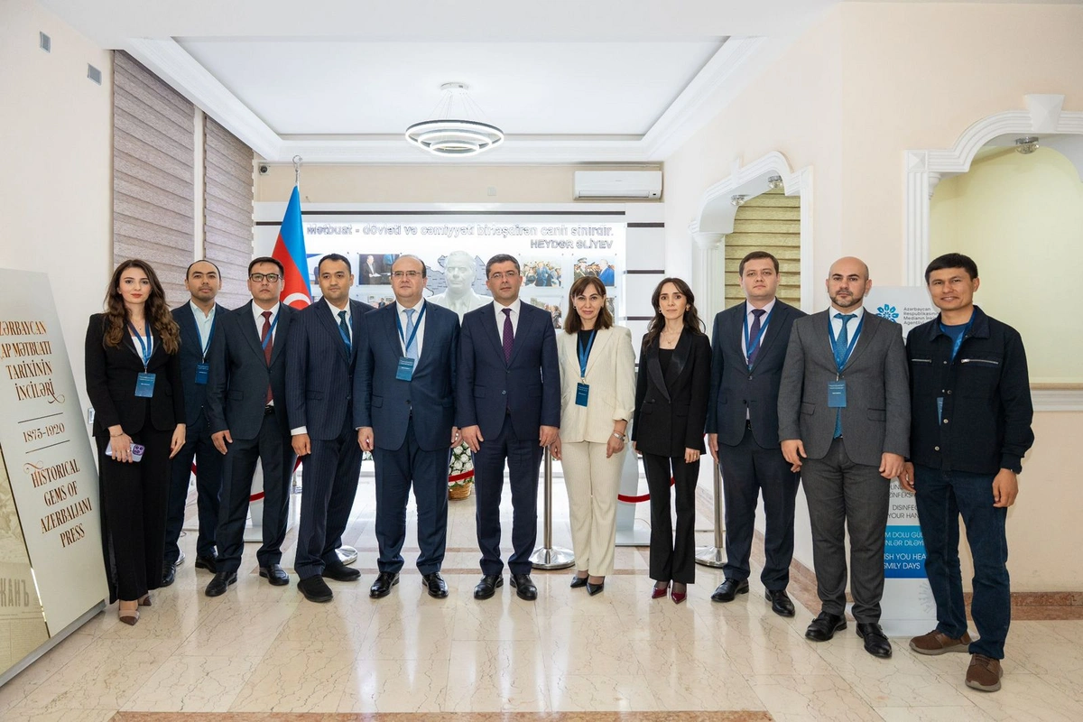 MEDİA-da Özbəkistan nümayəndə heyəti ilə görüş keçirildi (FOTO)