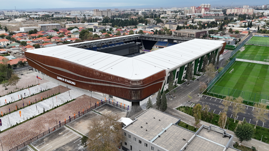 Prezident Gəncə şəhər stadionunun açılışında iştirak etdi (YENİLƏNİB)