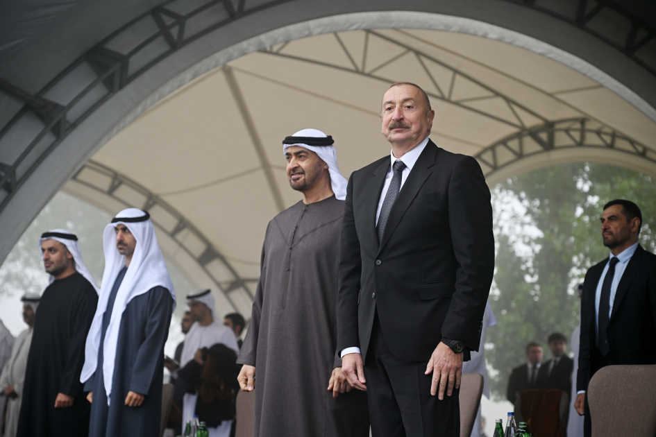 Prezidentlər Cıdır düzündə Qarabağ atlarının şousunu izlədi (YENİLƏNİB)