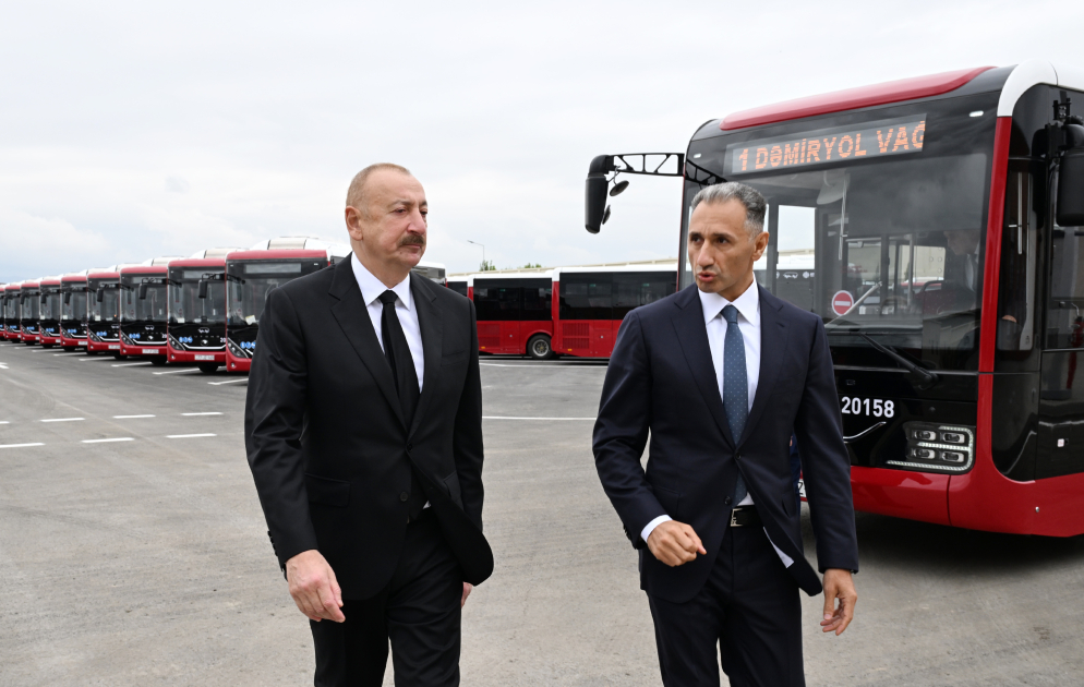 Prezident Gəncə şəhər stadionunun açılışında iştirak etdi (YENİLƏNİB)