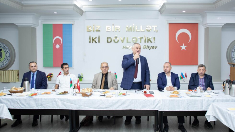 Gəncliyə Yardım Fondunda Milli Mətbuatın 150 illiyi Münasibəti İlə görüş keçirildi (FOTO)