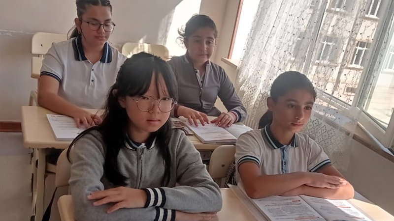 Naxçıvanda Arzuya çevrilən koreyalı şagird Kim Samonq: 