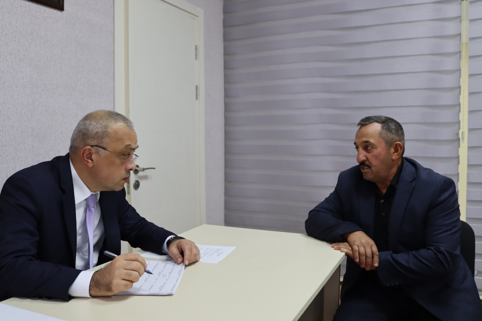 Zaur Mikayılov Xaçmazda vətəndaşlarla görüşdü (FOTO)