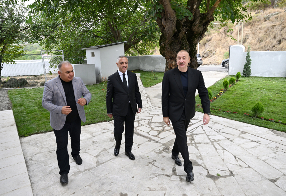 Prezident Qarabağ Universitetində açılışlar etdi (YENİLƏNİB)