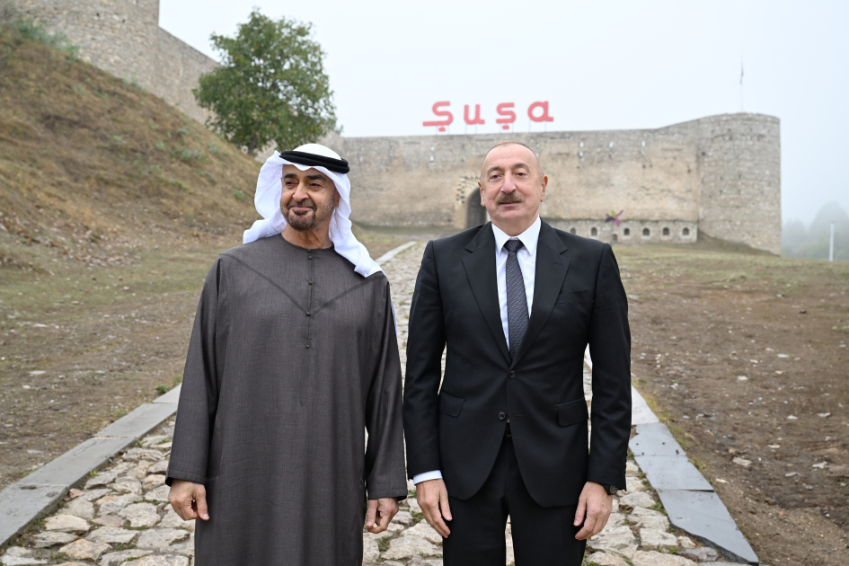 Prezidentlər Cıdır düzündə Qarabağ atlarının şousunu izlədi (YENİLƏNİB)