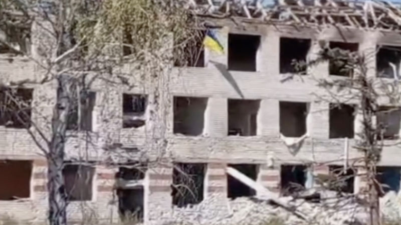 Ukrayna Donetsk vilayətində daha bir kəndi azad etdi (VİDEO)