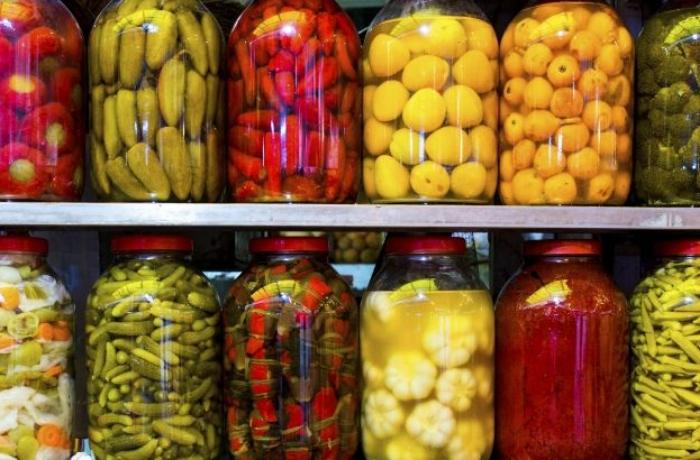 Turşu bağlamaq istəyənlərə yeni bazar qiymətləri (VİDEO)
