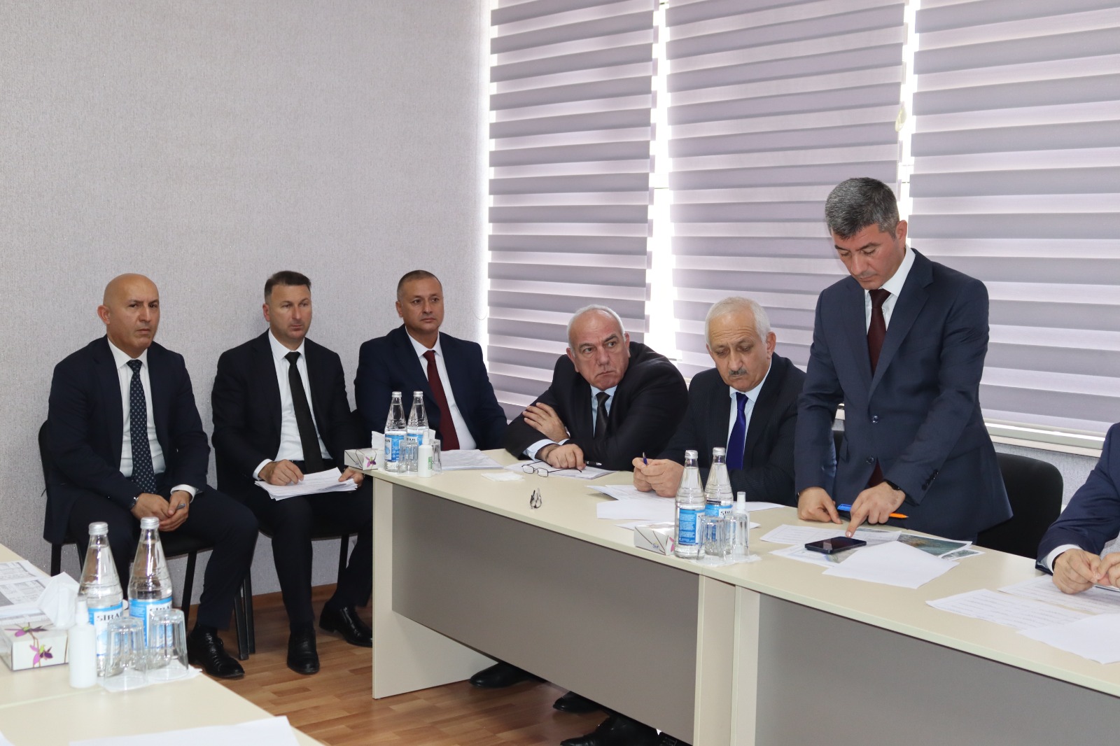 Zaur Mikayılov Xaçmazda vətəndaşlarla görüşdü (FOTO)