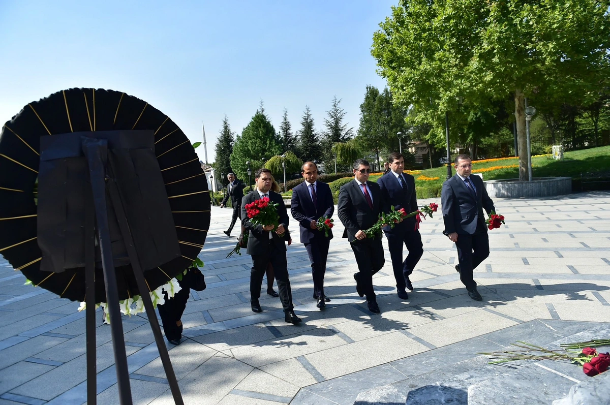 Kamran Əliyevlə İnam Kərimov Türkiyədə səfərdədir (FOTO)