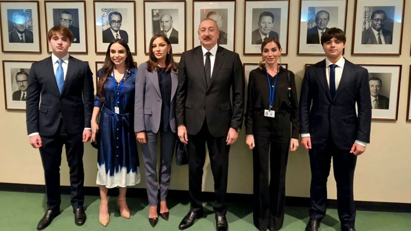 Prezident ailəsinin Nyu-Yorkdan fotosu