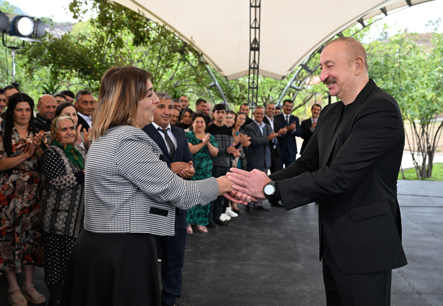 Prezident Badara, Daşbulaq, Seyidbəyli və Şuşakənd kəndlərinin sakinləri ilə görüşdü (YENİLƏNİB)