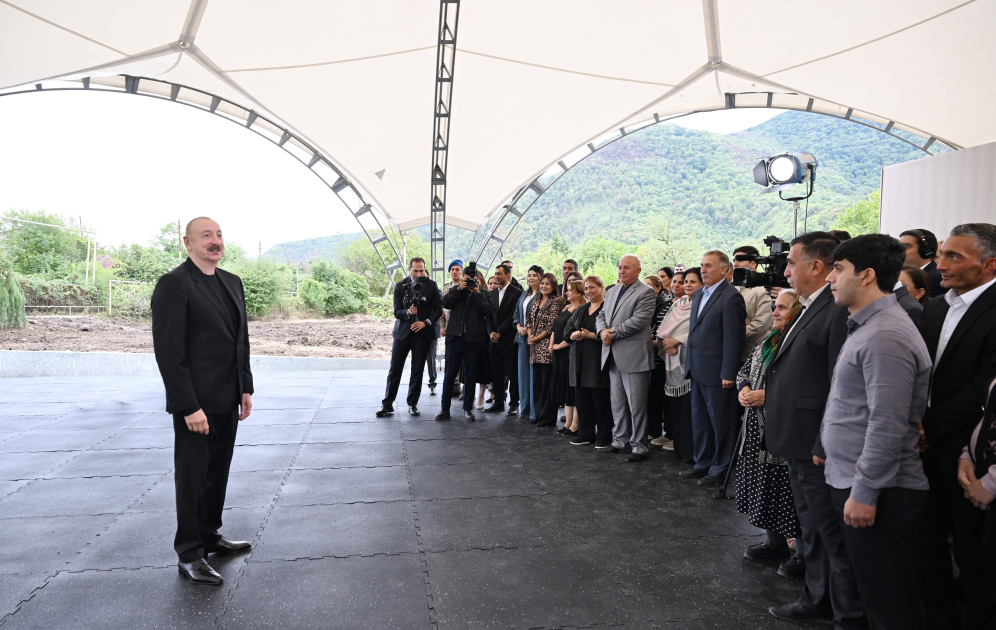 Prezident Badara, Daşbulaq, Seyidbəyli və Şuşakənd kəndlərinin sakinləri ilə görüşdü (YENİLƏNİB)