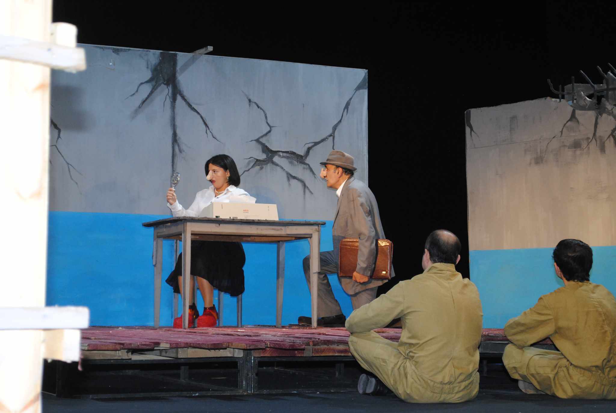 Sumqayıt Dövlət Dram Teatrı  mövsümü 
