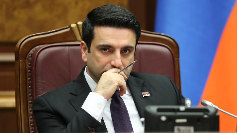 Erməni spiker: Mağazalarımızda Azərbaycan malları satılacaq