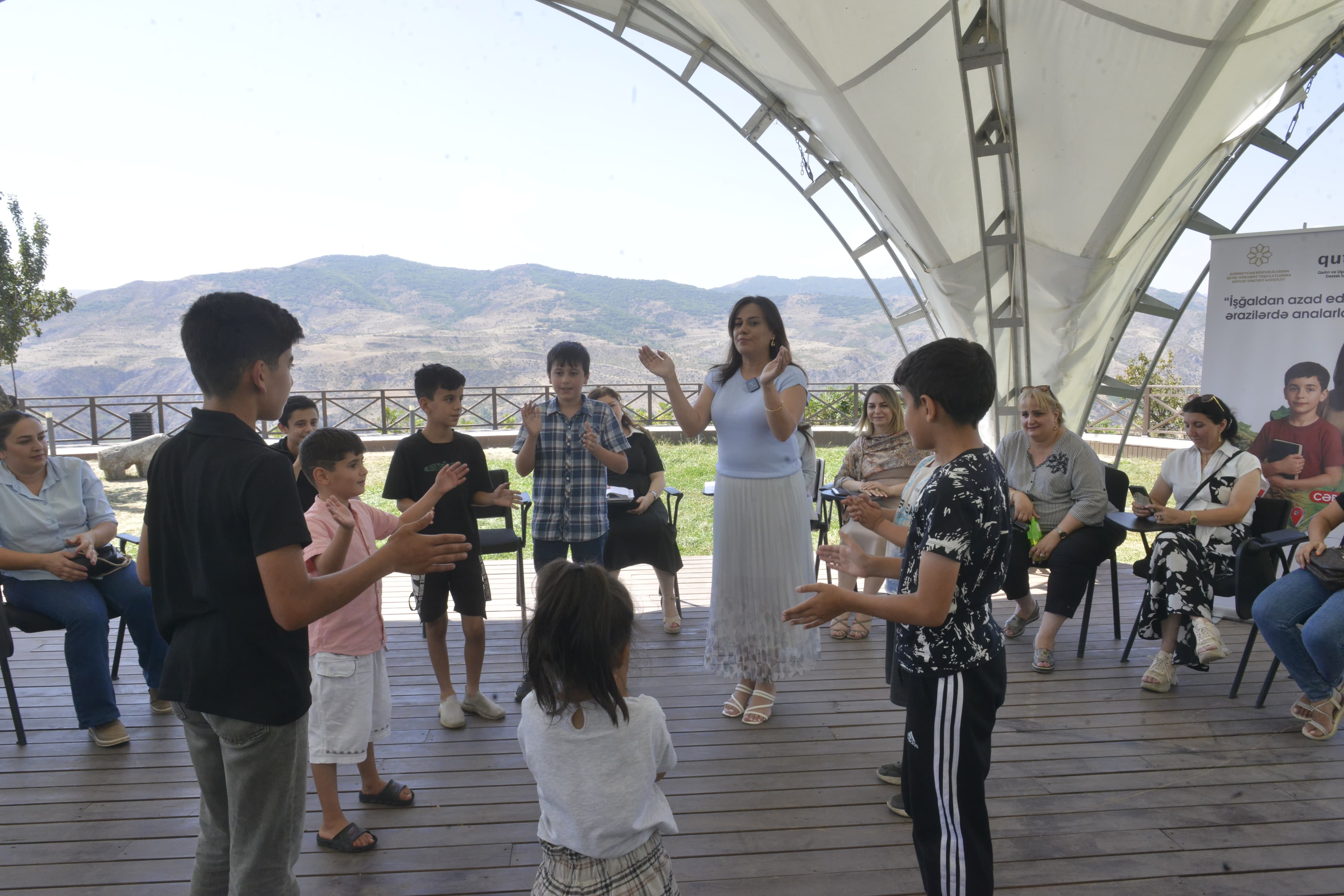 Laçında analar üçün milli dəyərlər və icma əlaqələri mövzularında təlimlər keçirildi (FOTO)