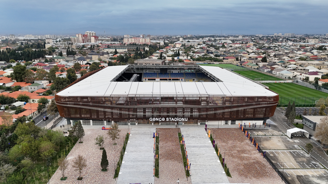 Prezident Gəncə şəhər stadionunun açılışında iştirak etdi (YENİLƏNİB)