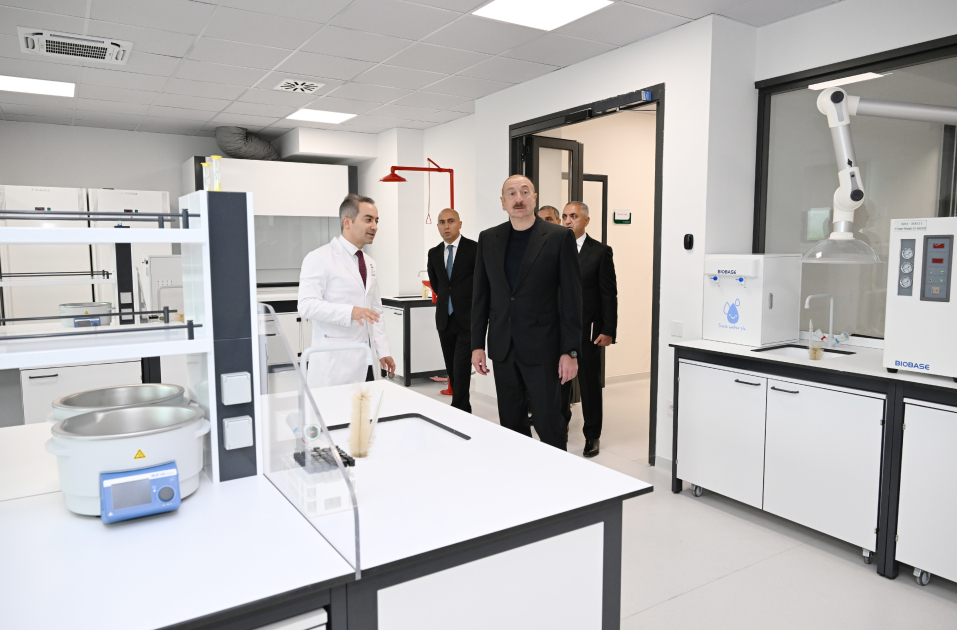 Prezident Qarabağ Universitetində açılışlar etdi (YENİLƏNİB)