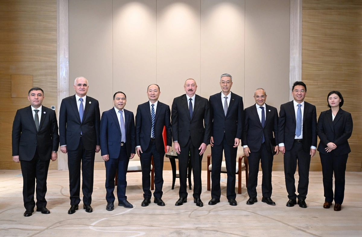 Prezident Çində görüşlər keçirir (YENİLƏNİB)