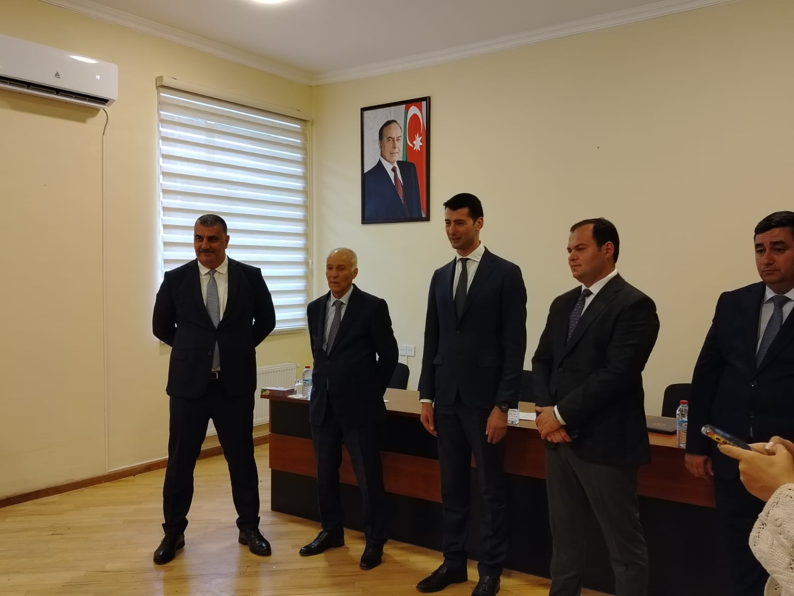 İlk köç karvanı Hadrut qəsəbəsinə çatdı, açarlar təqdim edildi (FOTO)