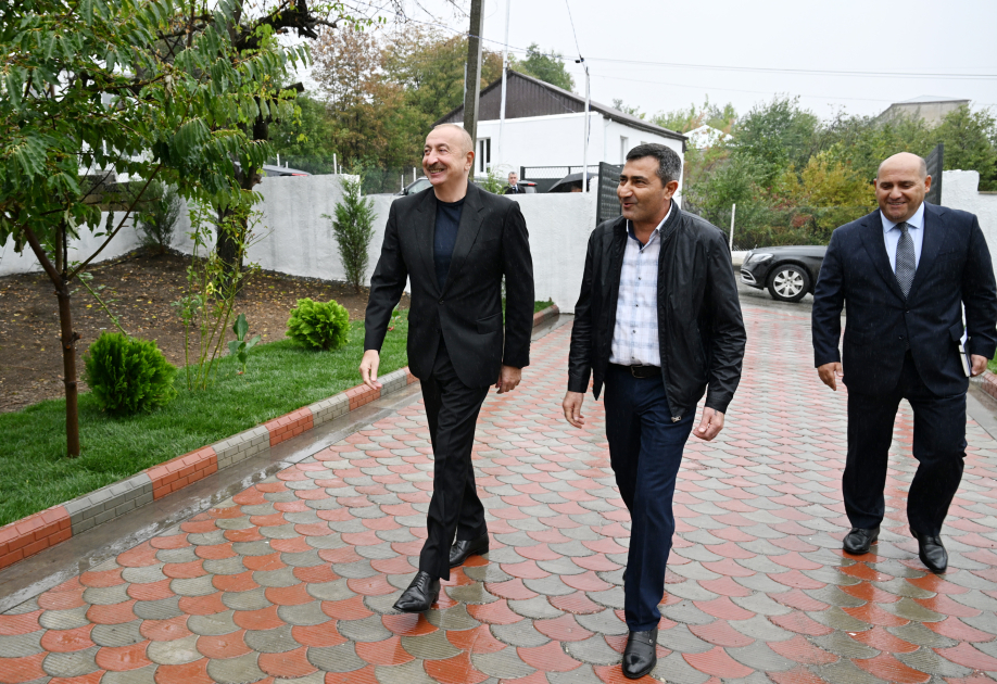 Hadrut məscidinin açılışı oldu (YENİLƏNİB)