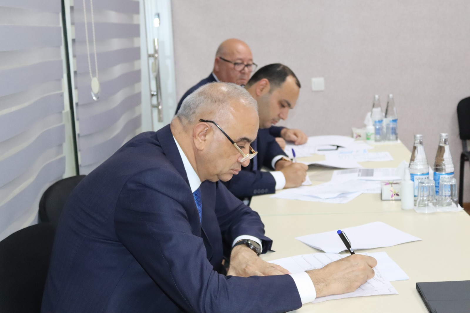 Zaur Mikayılov Xaçmazda vətəndaşlarla görüşdü (FOTO)
