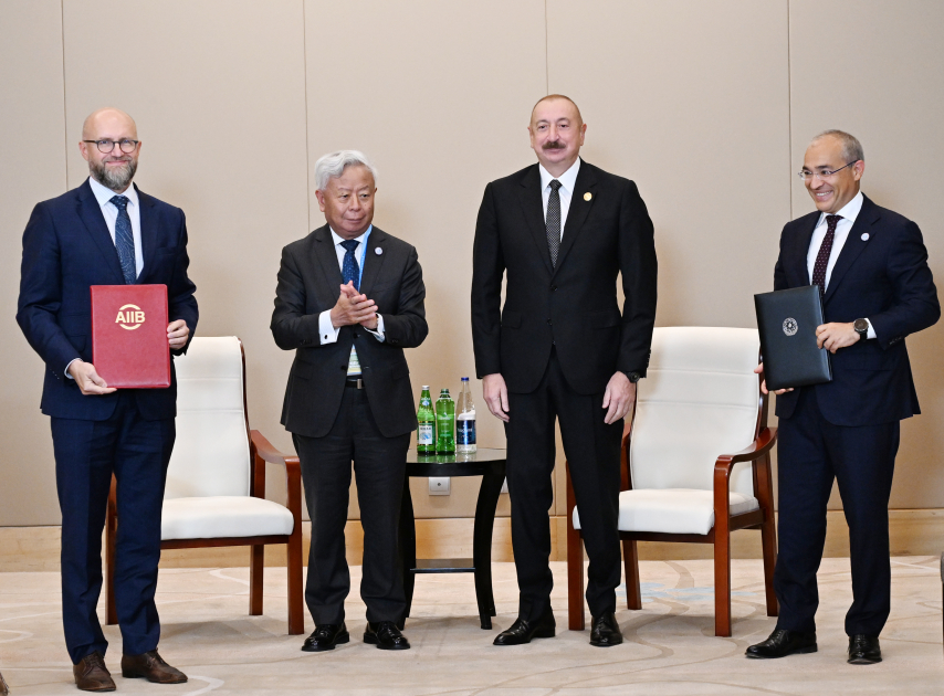 İlham Əliyev Çində görüşlər keçirir (YENİLƏNİB)