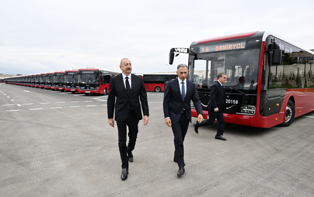 Prezident Gəncə şəhər stadionunun açılışında iştirak etdi (YENİLƏNİB)