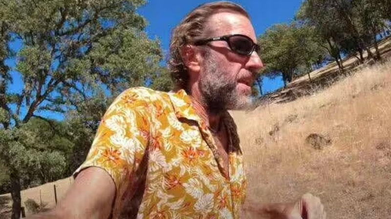 100 ölkədə olmuş turist: 