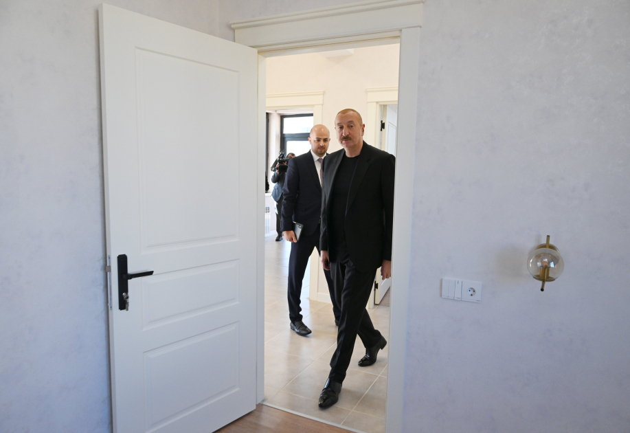 Prezident Cəbrayılda məscidin, ikinci və üçüncü yaşayış komplekslərinin təməlini qoydu (YENİLƏNİB)