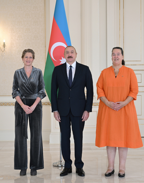 Prezident qəbullar keçirdi (YENİLƏNİB)