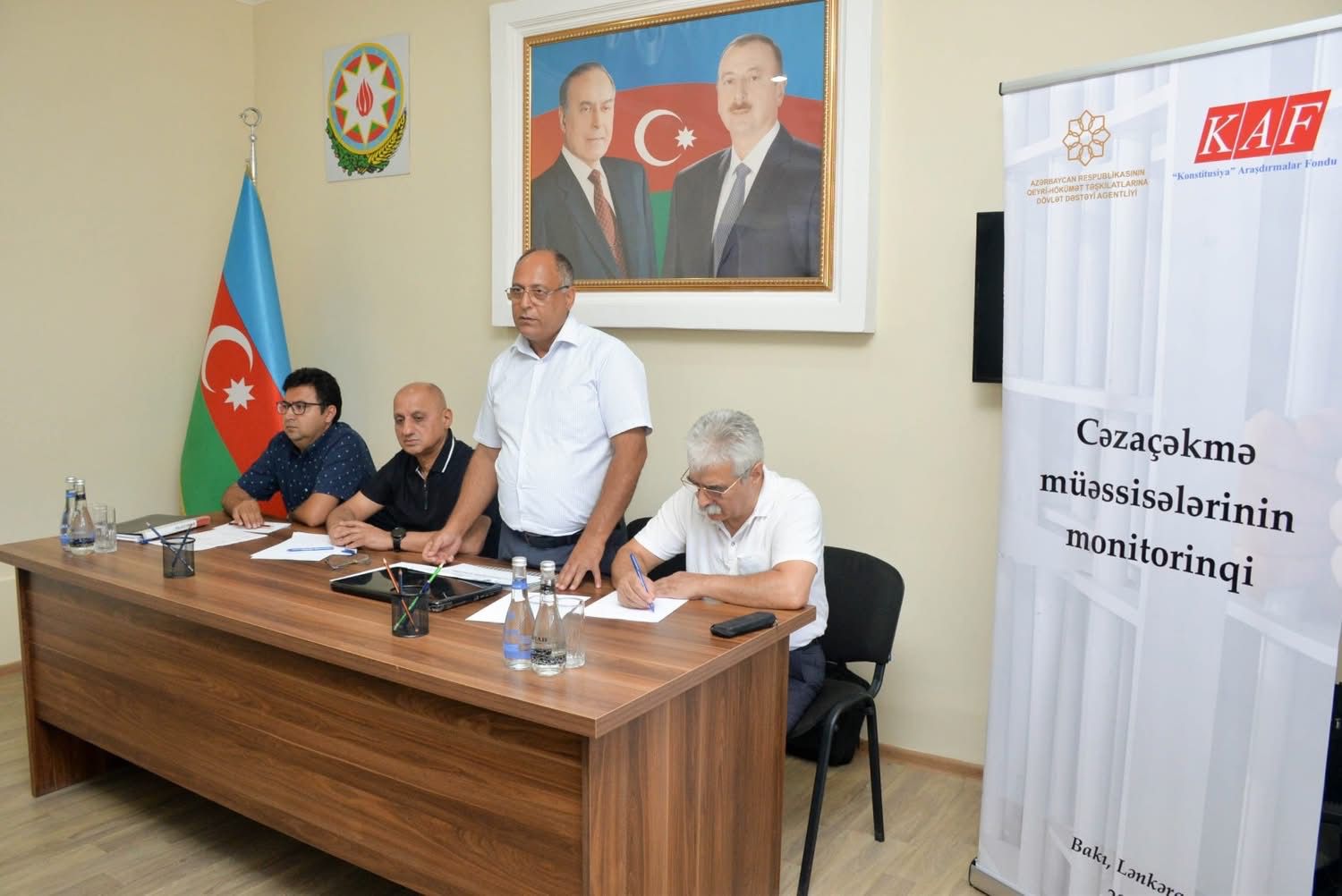 “Konstitusiya” Araşdırmalar Fondunun layihəsi: 321 məhkuma hüququ yardım göstərildi