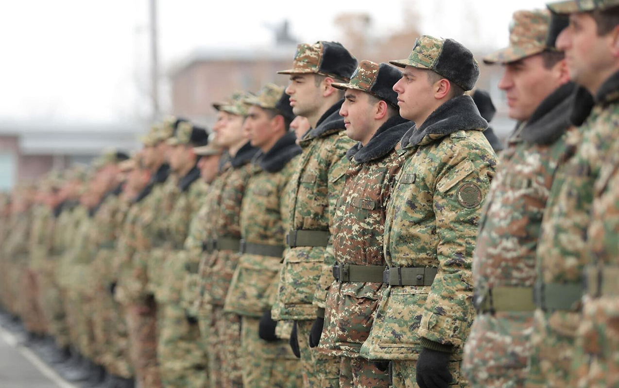 Ermənistanda hərbi xidmət müddəti azaldıla bilər