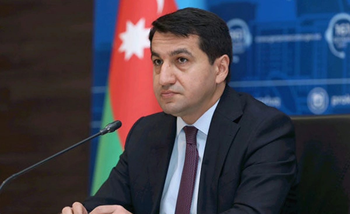 Hikmət Hacıyev: Prezidentin 10 günə üç sammitdə iştirakı Azərbaycanın çoxölçülü xarici siyasətinin göstəricisidir