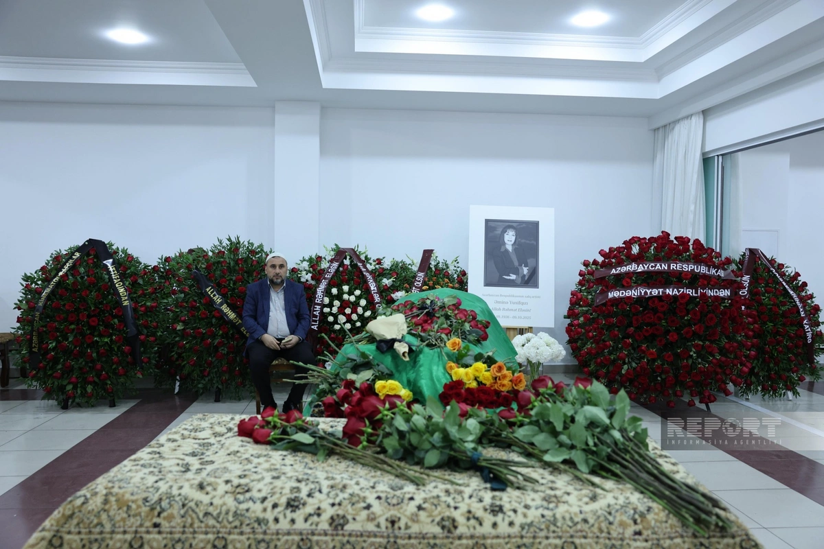 Əminə Yusifqızı dəfn olundu (FOTO)