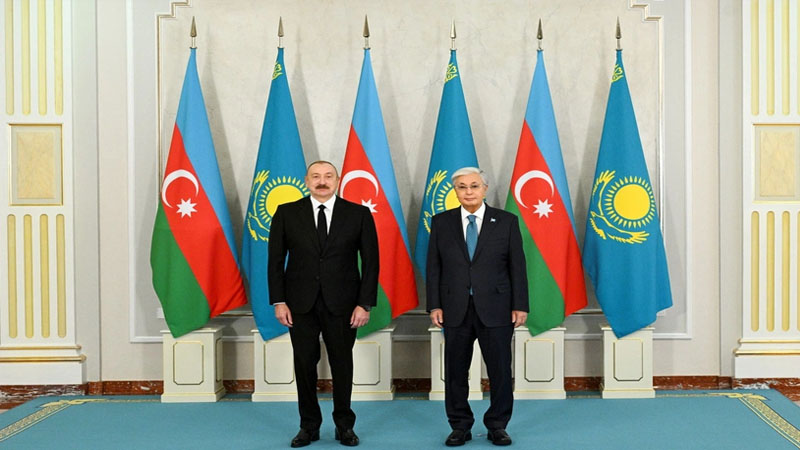 İlham Əliyev Qazaxıstan Prezidentini Azərbaycana səfərə dəvət etdi
