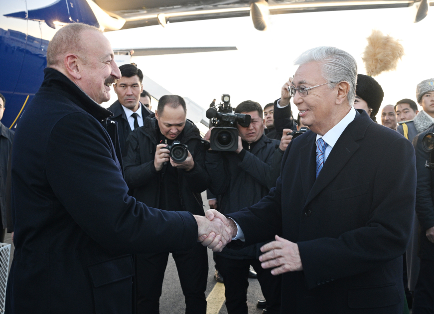 İlham Əliyevin Qazaxıstana səfəri başladı (FOTO)