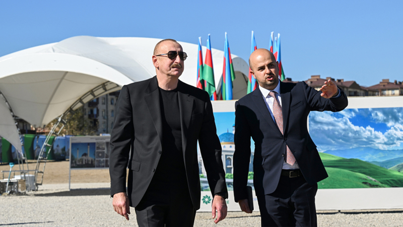 Prezident Cəbrayılda məscidin, ikinci və üçüncü yaşayış komplekslərinin təməlini qoydu (YENİLƏNİB)