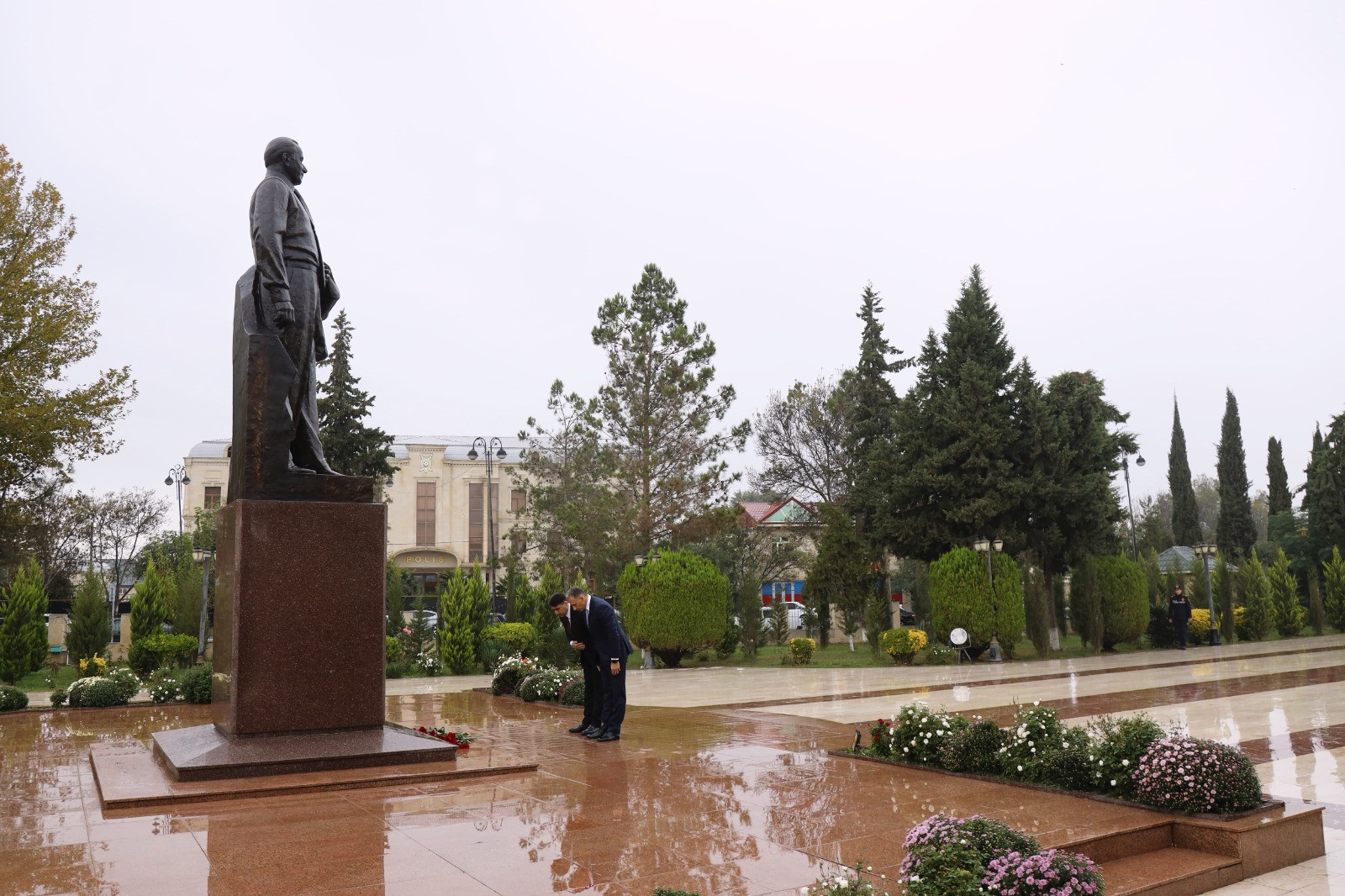 Rəşad Nəbiyev Zərdabda vətəndaşları qəbul etdi (FOTO)